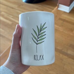 Relax Palm Leaf Pencil/Toothbrush holder by Rae Dunn